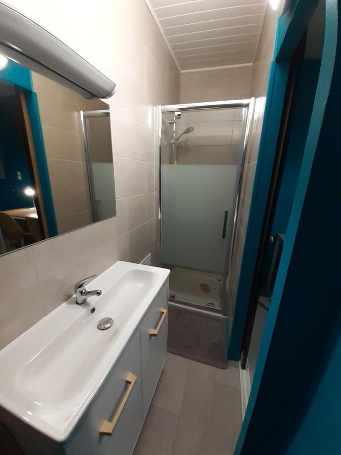 L Etoile D'Argent Hotell Varangéville Exteriör bild