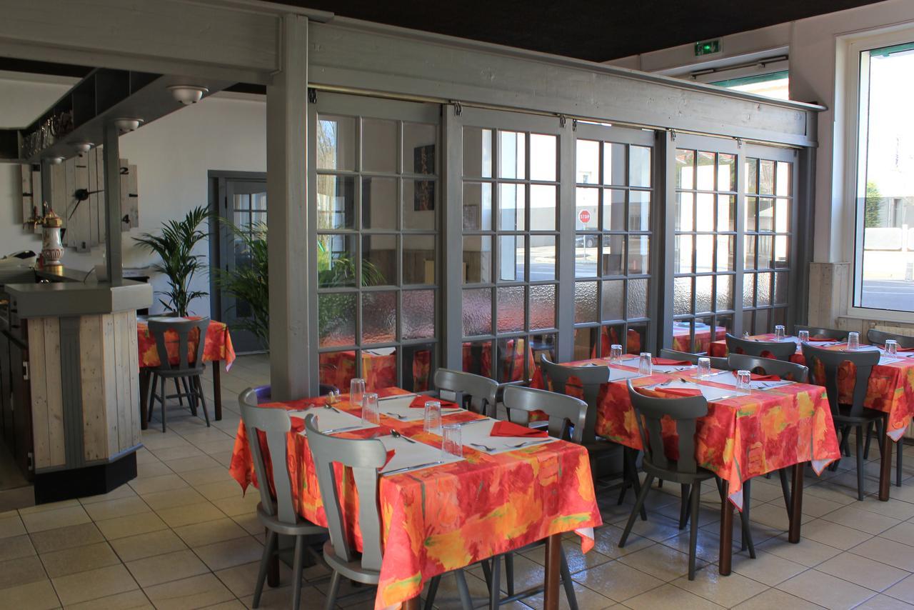 L Etoile D'Argent Hotell Varangéville Exteriör bild